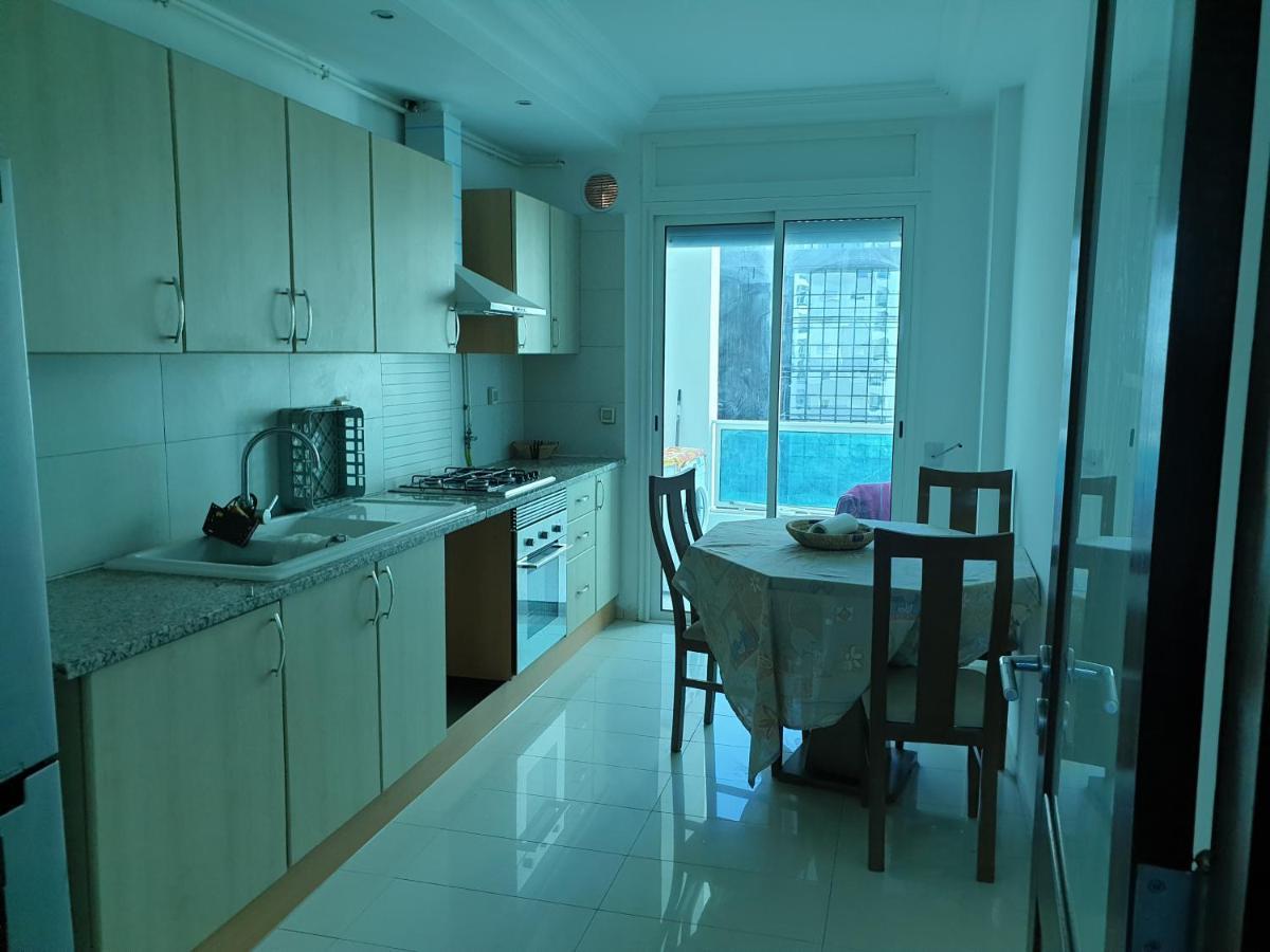 Bright Two Bedroom Lac2 Tunisia *